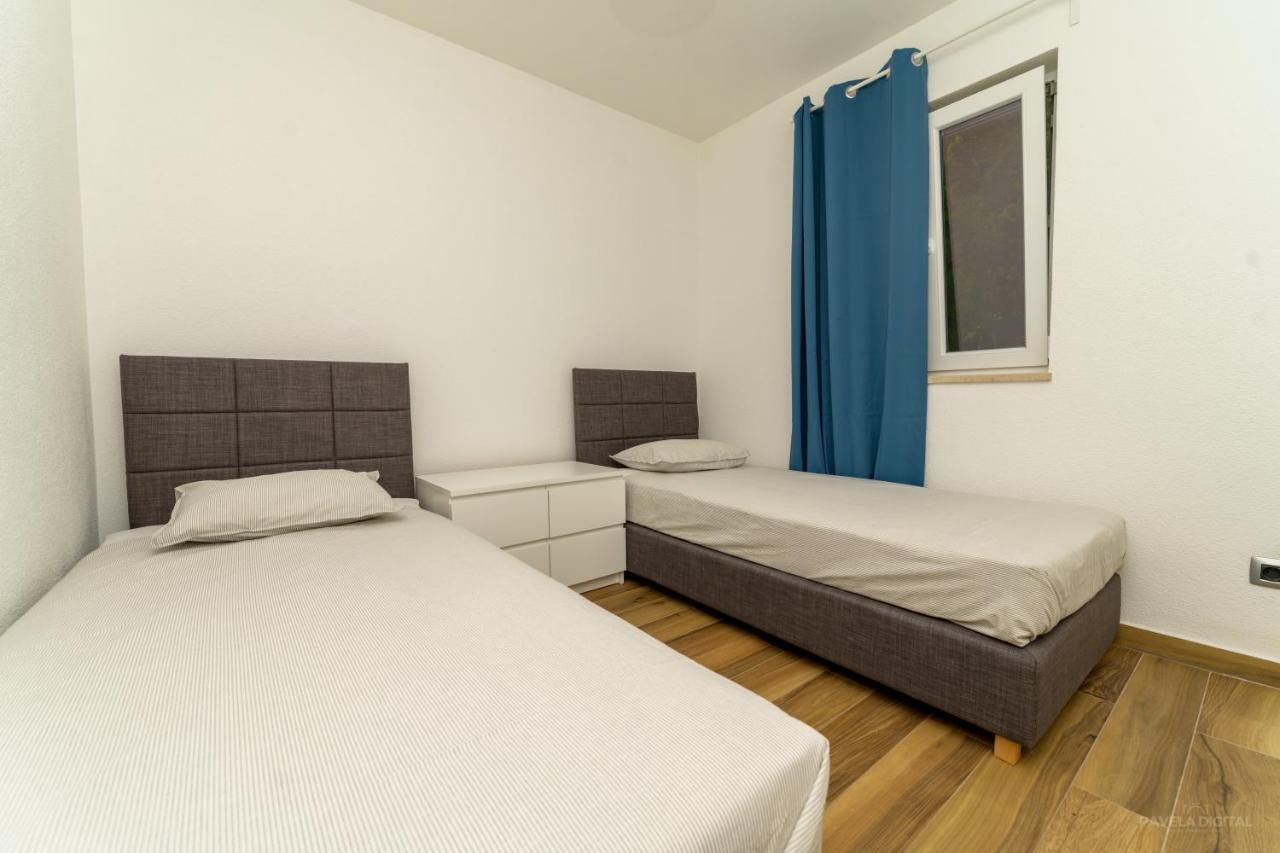 Stone House Magali Villa Sveti Jakov Екстериор снимка