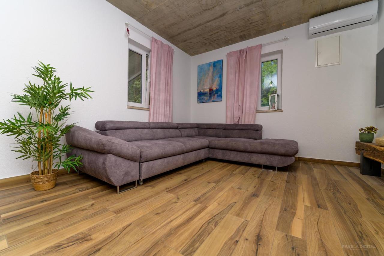 Stone House Magali Villa Sveti Jakov Екстериор снимка