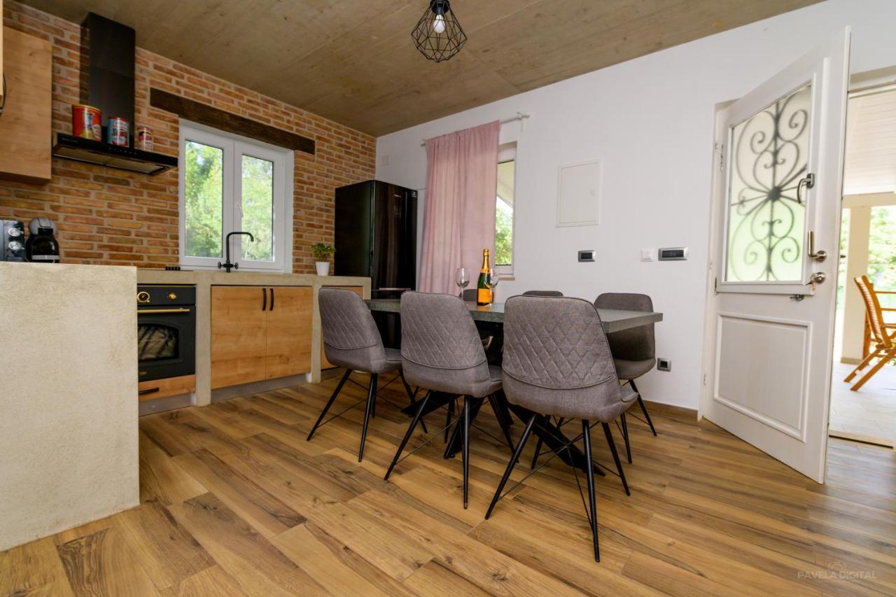 Stone House Magali Villa Sveti Jakov Екстериор снимка