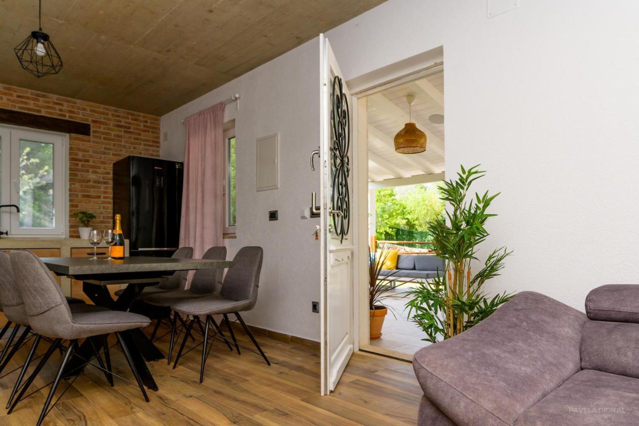 Stone House Magali Villa Sveti Jakov Екстериор снимка